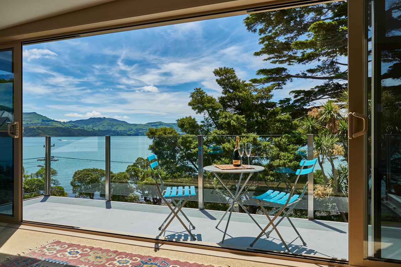 Akaroa On The Beach Exterior photo